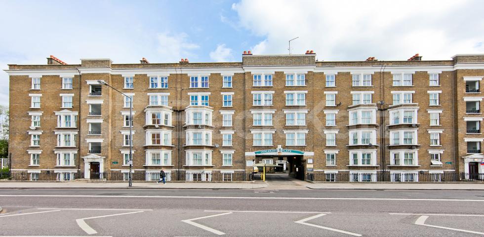 			UNDER OFFER , 2 Bedroom, 1 bath, 1 reception Apartment			 Waleran Flats Old Kent Road, Borough/London Bridge
